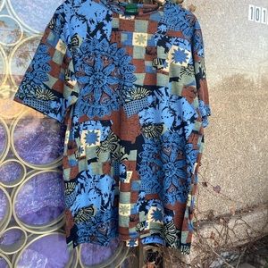 Vintage Hunt Club Abstract Floral Design T-SHIRT